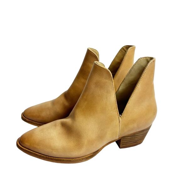 FREE PEOPLE CHARM BOOT IN TAN WOMEN BOOTS SIZE 37 OR 7 NEW WITH STICKER TAGS - Picture 4 of 6